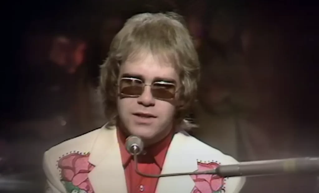 Elton John hair loss 1971