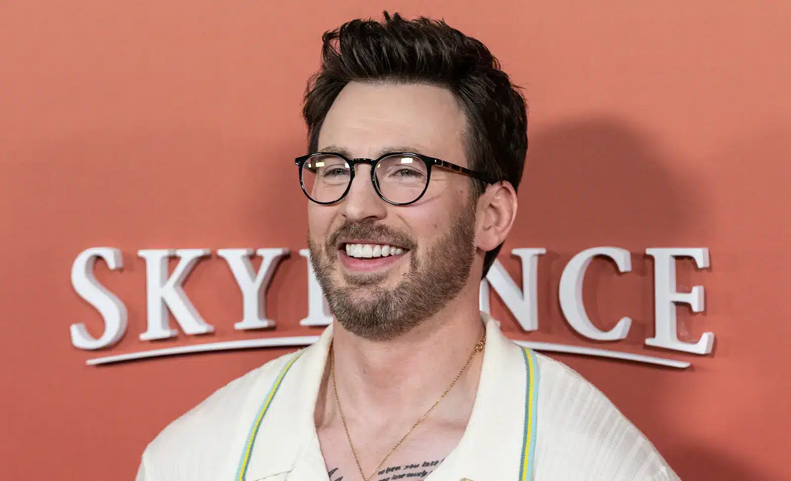 Chris Evans hair 2023