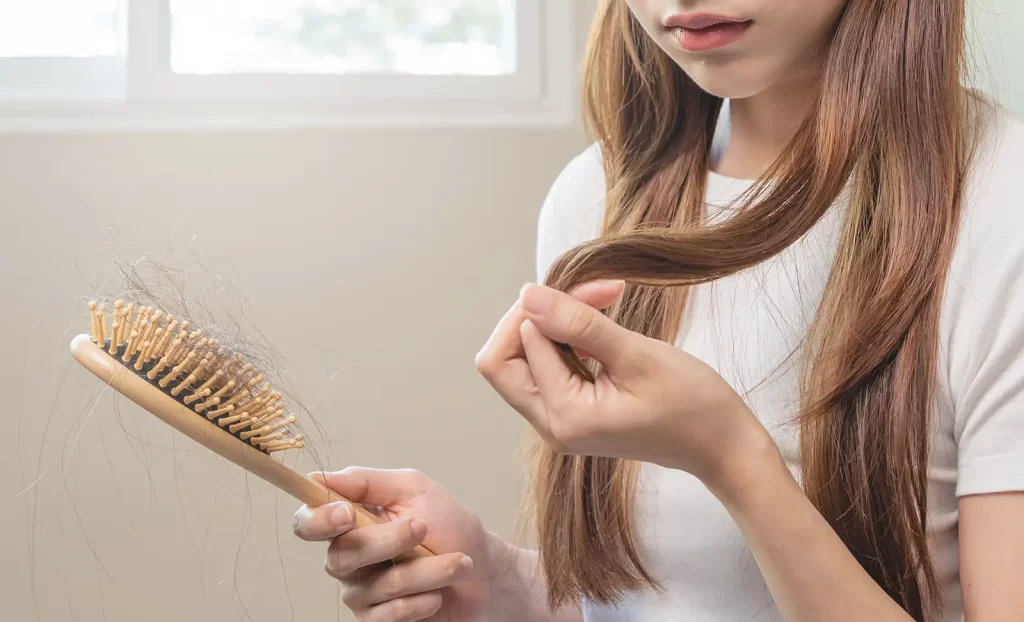 does hair dye cause hair loss